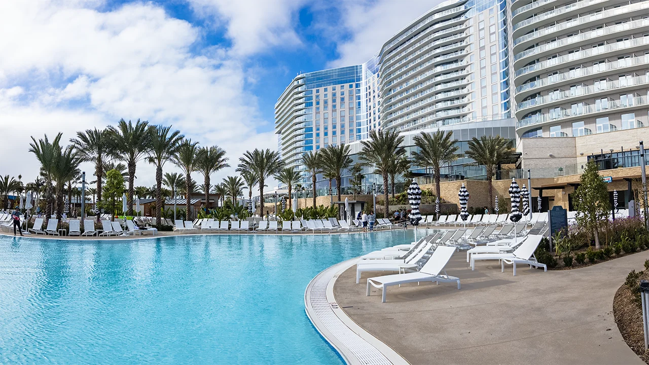 Gaylord Pacific Resort pool area