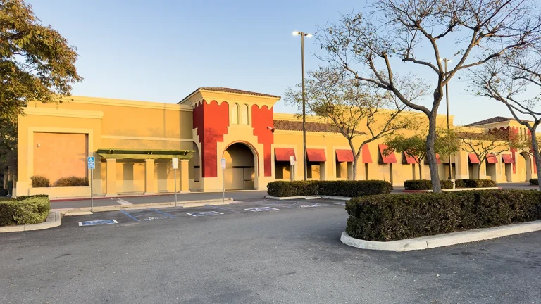 That Empty Albertsons at San Miguel Ranch Shopping Center Might Finally Be Getting a Second Chance